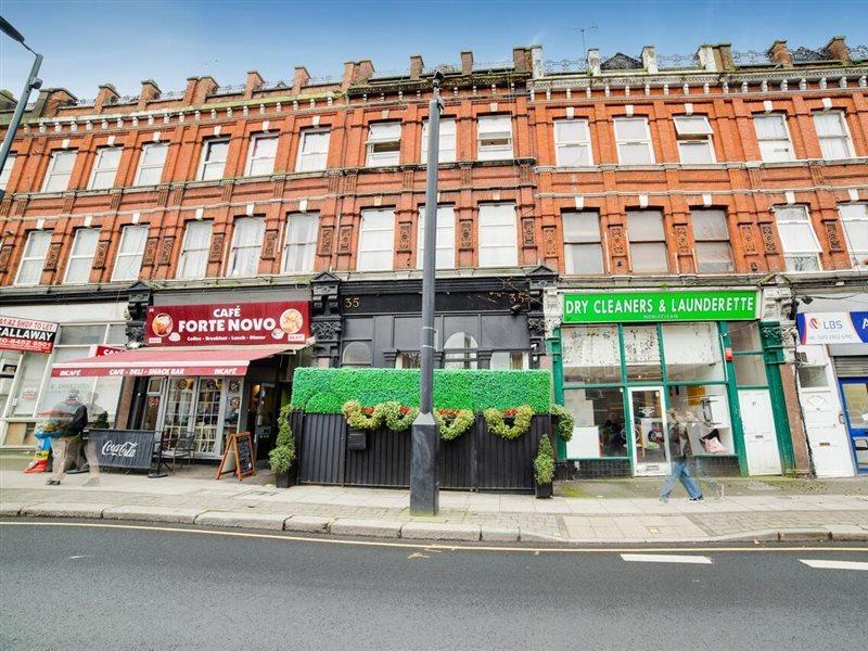 Oyo London Lodge Exterior foto